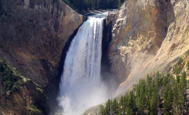 Lower Falls of the Yellowstone River, Yellowstone National Park.