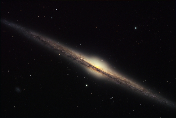 Ground-based image of NGC 4546 edge-on