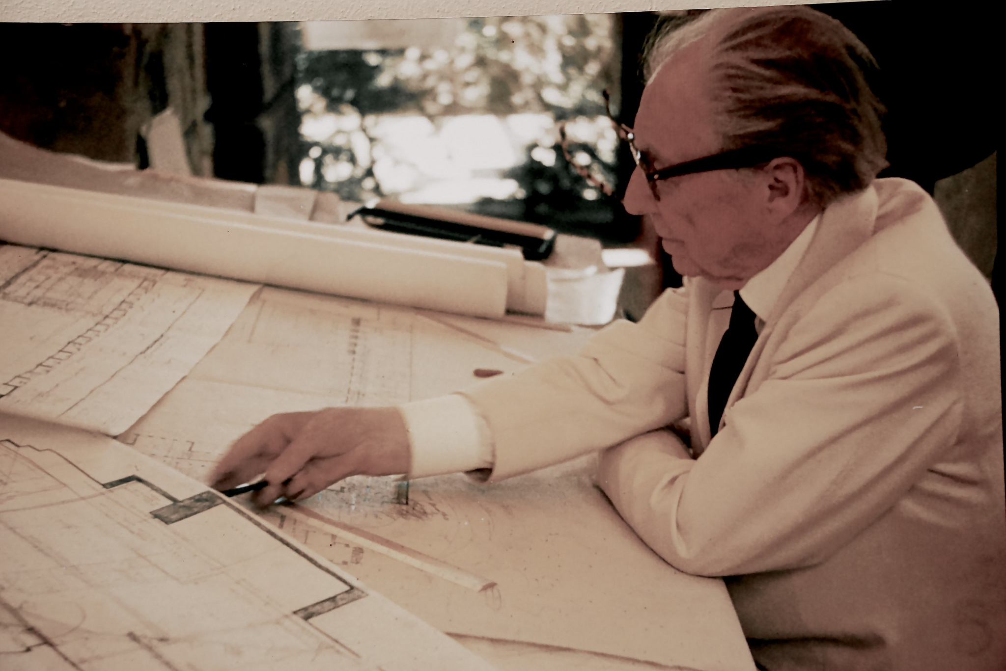 Image of Frank Lloyd Wright