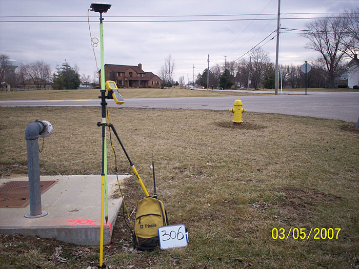 Photo of an orthophoto checkpoint. Described in caption.