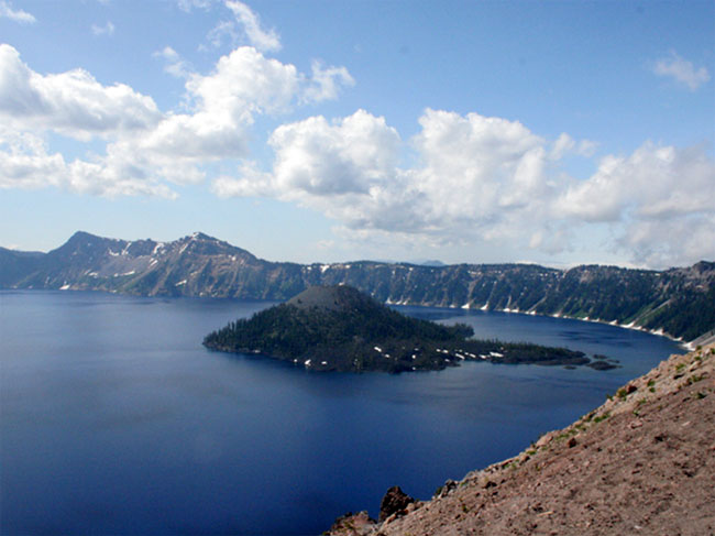 crater lake with wizard island