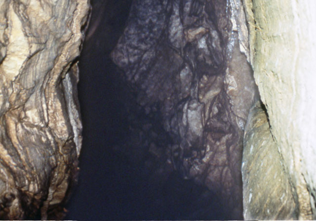 Tall narrow passage in Mammoth cave