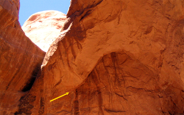 Close up of dark streaks (called varnish) at Double Arch