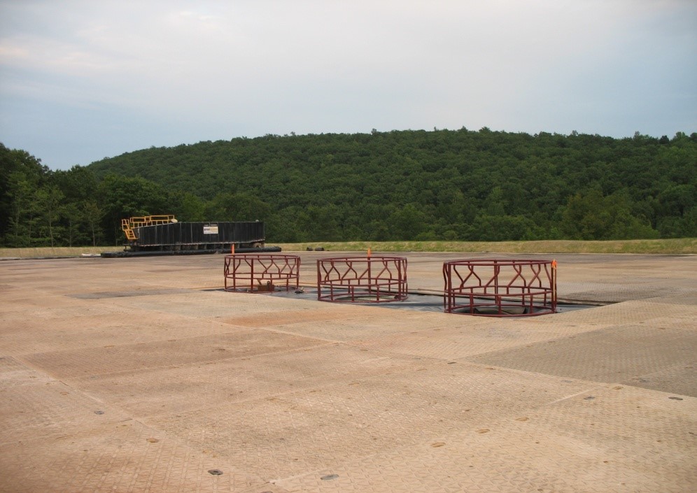  Impermeable pad laid down before rig and other equipment is installed