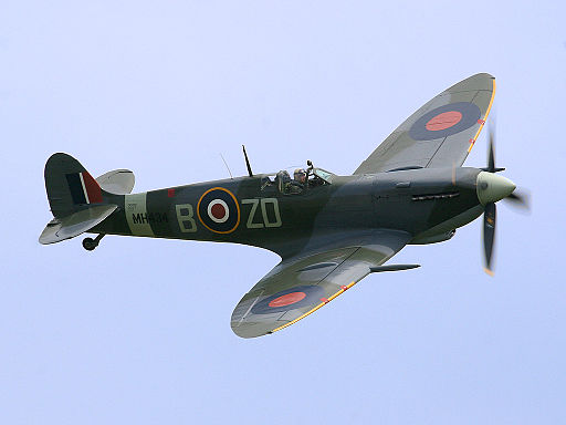 Propeller plane in flight