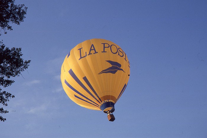 A hot air balloon.